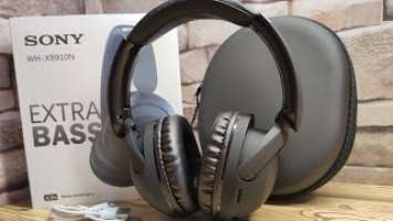 Беспроводные наушники Sony WH-XB910N + Кейс