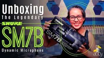 Shure SM7B Microphone Unboxing