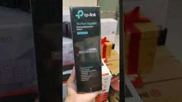 TP-Link TL-SG1016D 16-Port 10/100Mbps Desktop/Rackmount Switch and Gigabit Wired Network Expanded