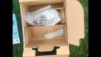 Unboxing of Canon EOS M50 Mark II