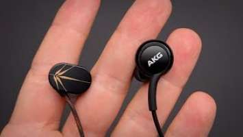 Moondrop CHU vs Samsung AKG EO-IC100 USB Type-C IEM sound comparison / test sample