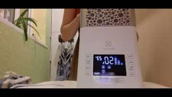 Обзор на Увлажнитель воздуха Electrolux EHU 3715D  купленный в магазине Sulpak