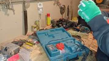 Распаковка фирменного фрезера Makita RP0900 и аккумуляторного дрель-шуруповерта Makita 6271DWAE 1,9А
