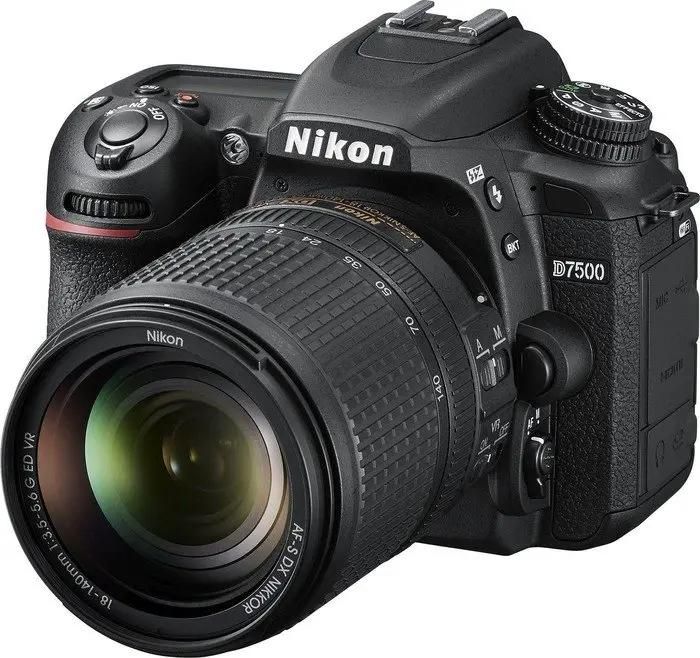 Зеркальный фотоаппарат Nikon D7500 kit ( 18-140mm f/3.5-5.6G VR),  черный